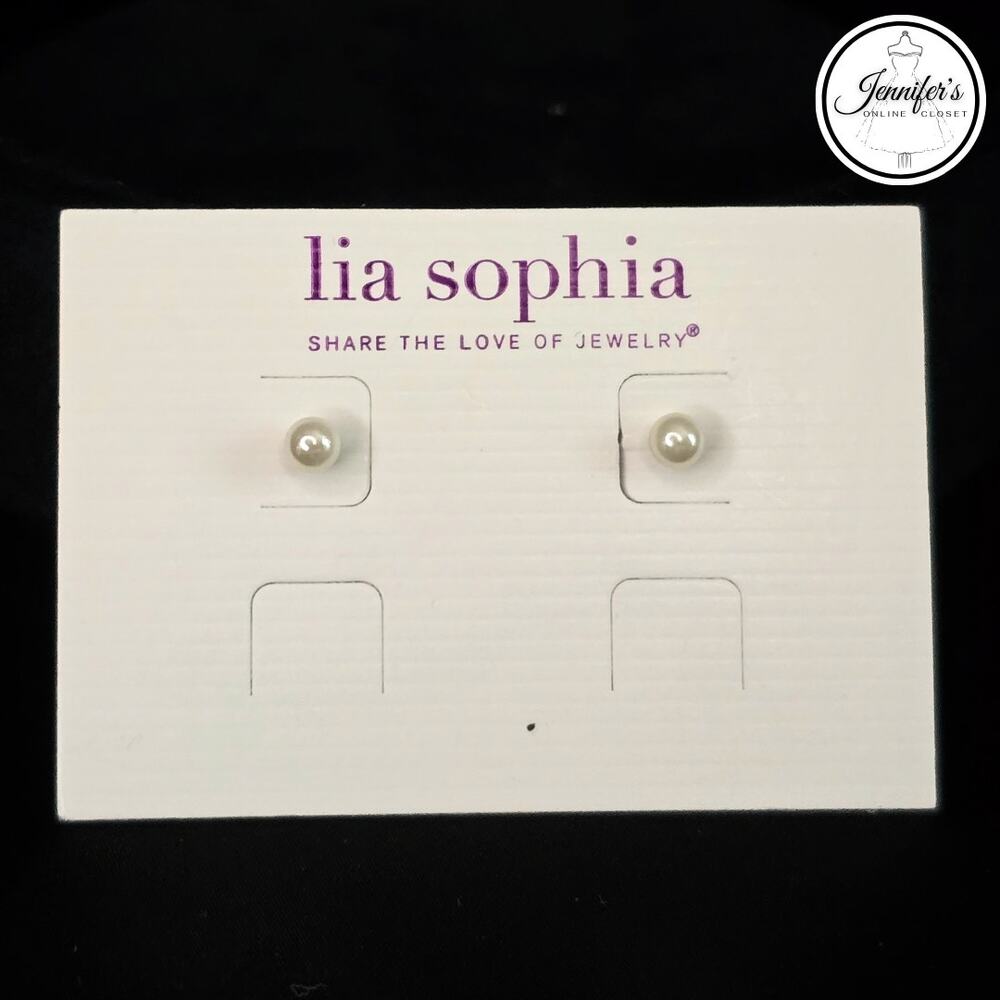 Lia Sophia NWT Traditional Retired Petite Pearl Stud Earrings